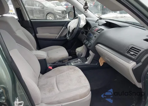 2015 Subaru Forester 2.5I z USA, uszkodzony, nr VIN JF2SJAAC5FH593127